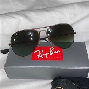 Ray-Ban Aviators (ONLY WORN 4x)